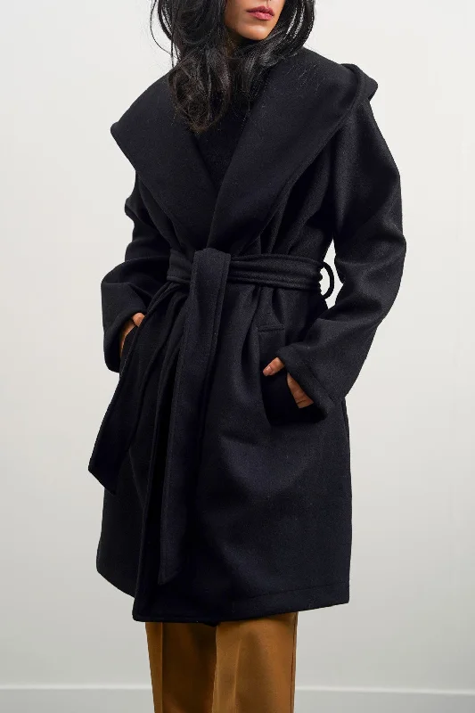 Women’s cashmere coats for luxury and warmth -MIDI COAT WITH HOOD