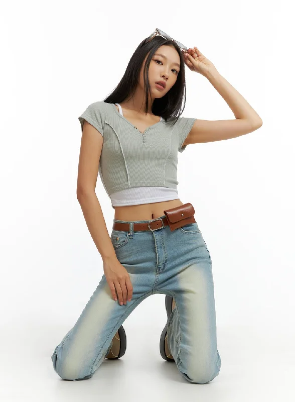 Casual women’s tops with pocket details -V-Neck Buttoned Crop Top IL409