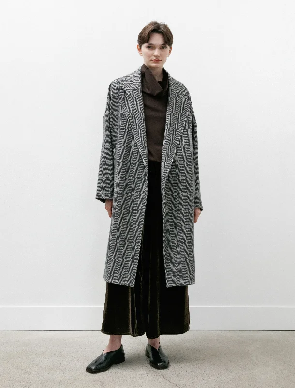 Women’s winter coats with fur collar -Oversized Coat Herringbone Cashmere Black and White