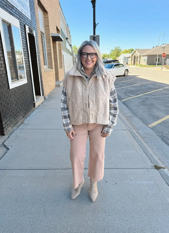 Women’s faux shearling coats for a warm feel -Boss Babe Sherpa Vest-Beige