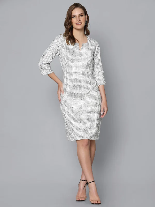 Women’s denim dresses for laid-back vibe -Houndstooth Printed Shift Dress- White