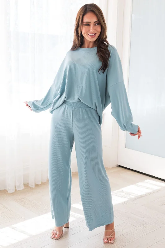 Casual women’s tops for vacation outfits -Cozy Up Modest Lounge Pants